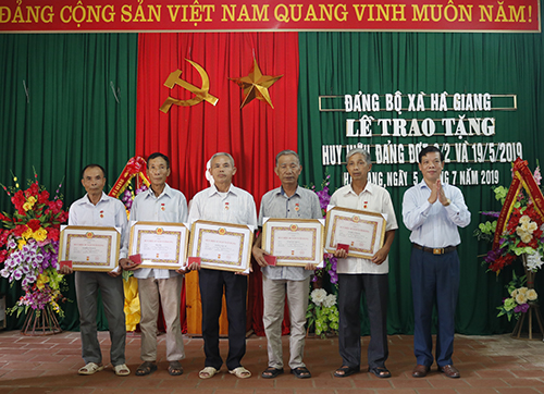 https://hatrung.thanhhoa.gov.vn/portal/Photos/2019-07/de3b1ab3a67319ad_MG_4154.JPG